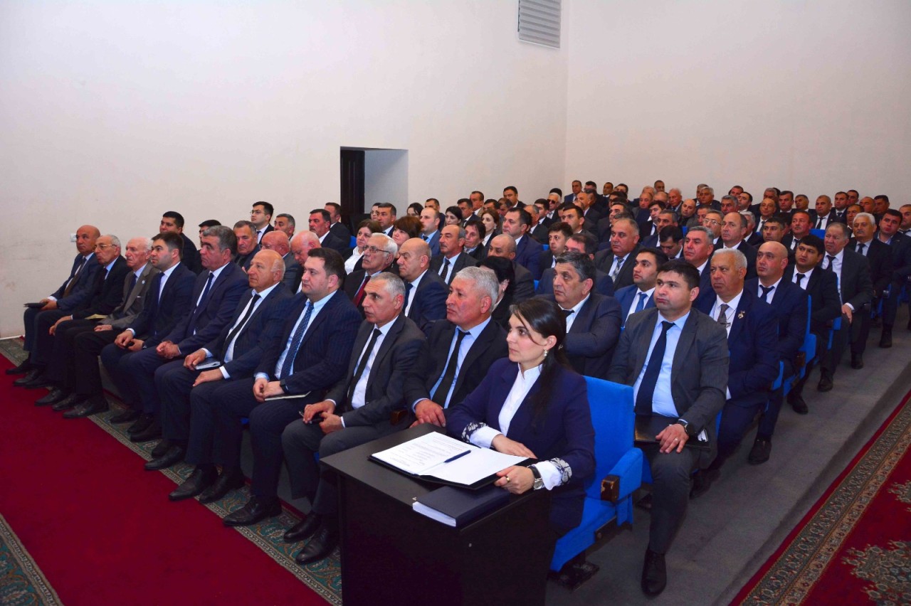 Ağstafa RİH başçısı yanında Şuranın növbəti iclası keçirilib - FOTOLAR